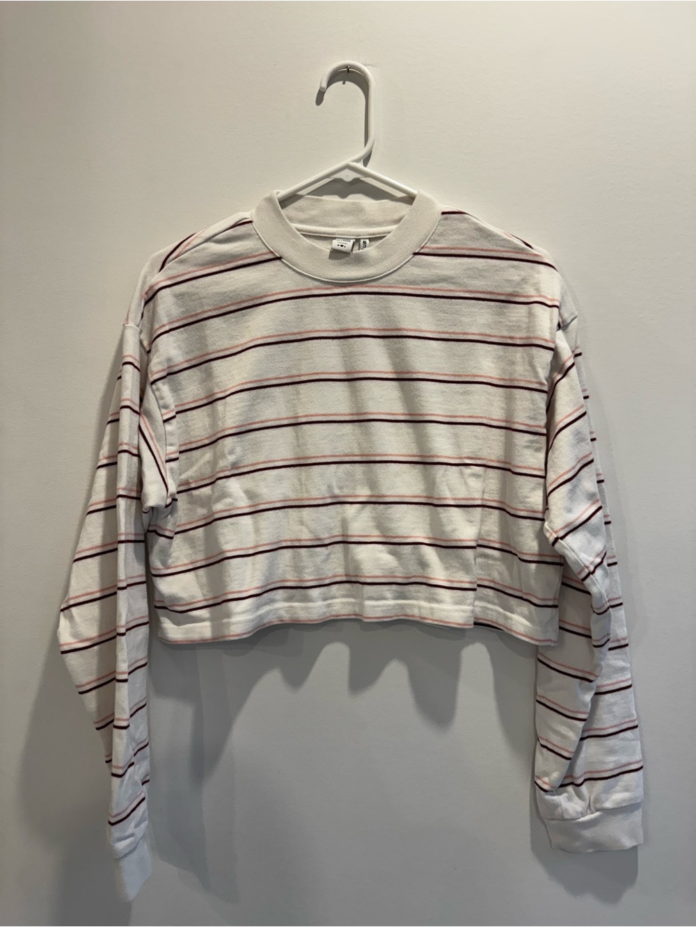 Twik Simons Cropped White Long-Sleeve Striped Sweater